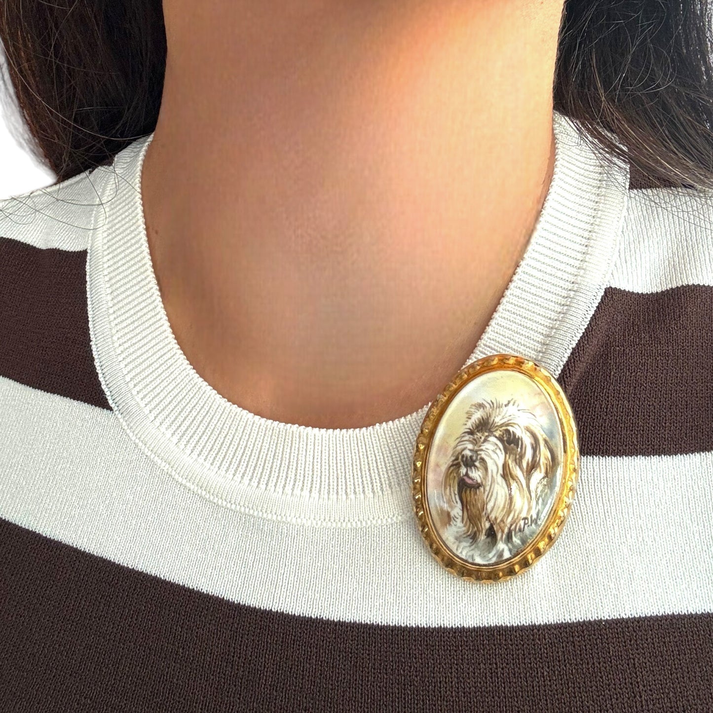 Vintage El Boyaması Porselen Köpek Broş