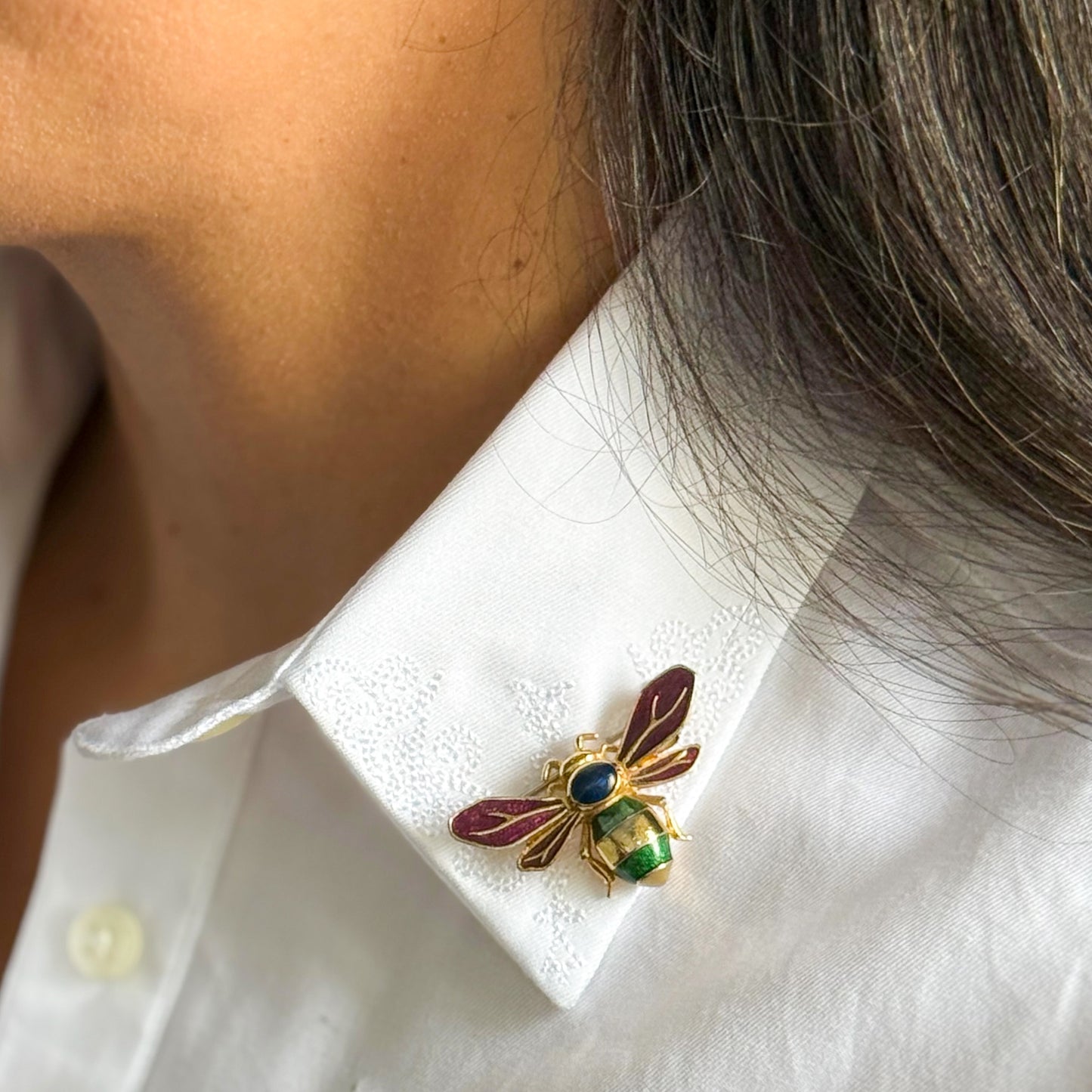 Vintage Altın Kaplama, Zümrüt Yeşili, Lacivert ve Bordo Mineli Kelebek Broş