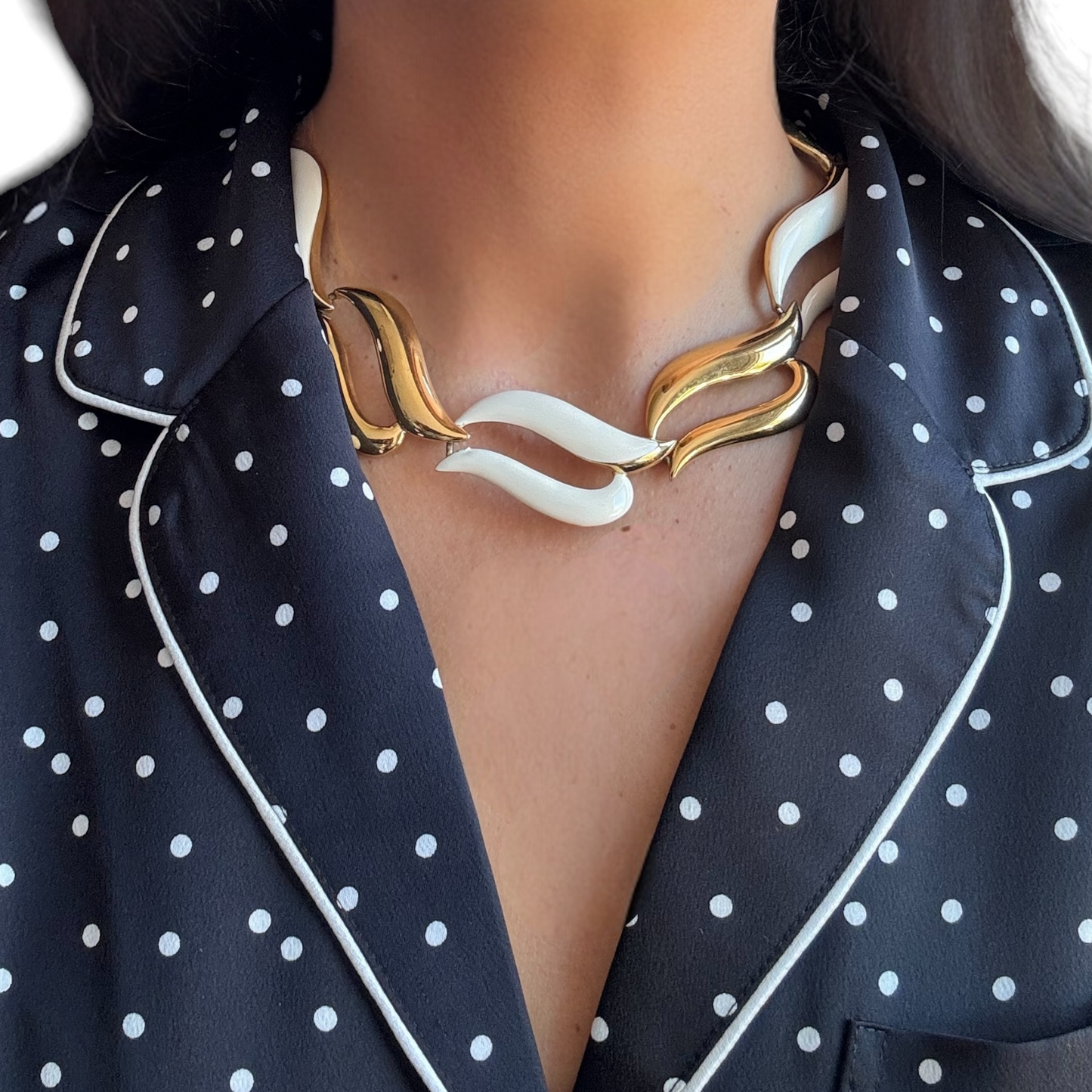 Vintage MONET İmzalı Altın Kaplama Fildişi Rengi Mineli Kolye