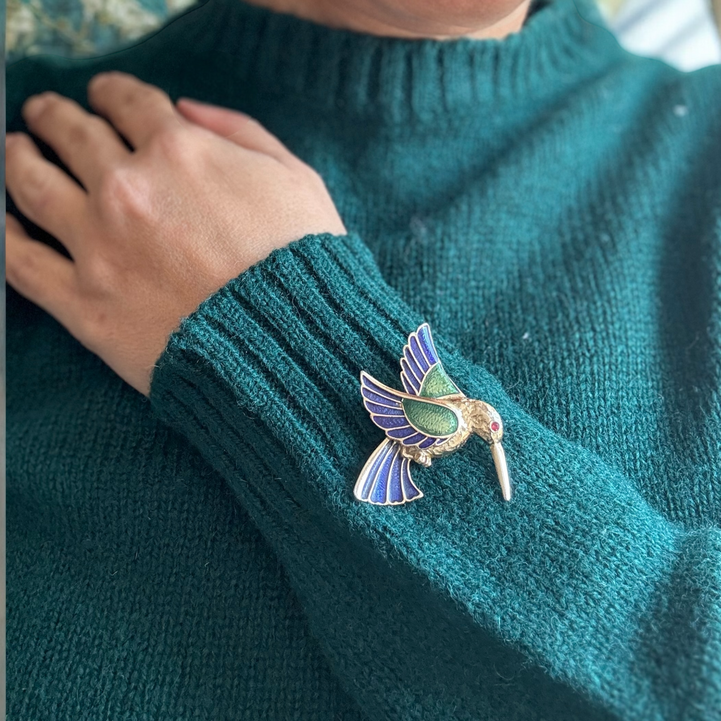 Vintage Altın Kaplama Zümrüt Yeşili Lacivert Mineli Kuş Broş