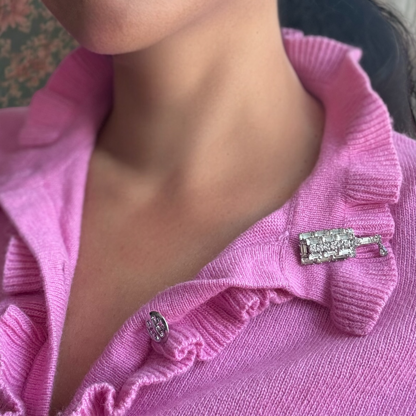 Vintage Kristal Şişe Figürlü Broş