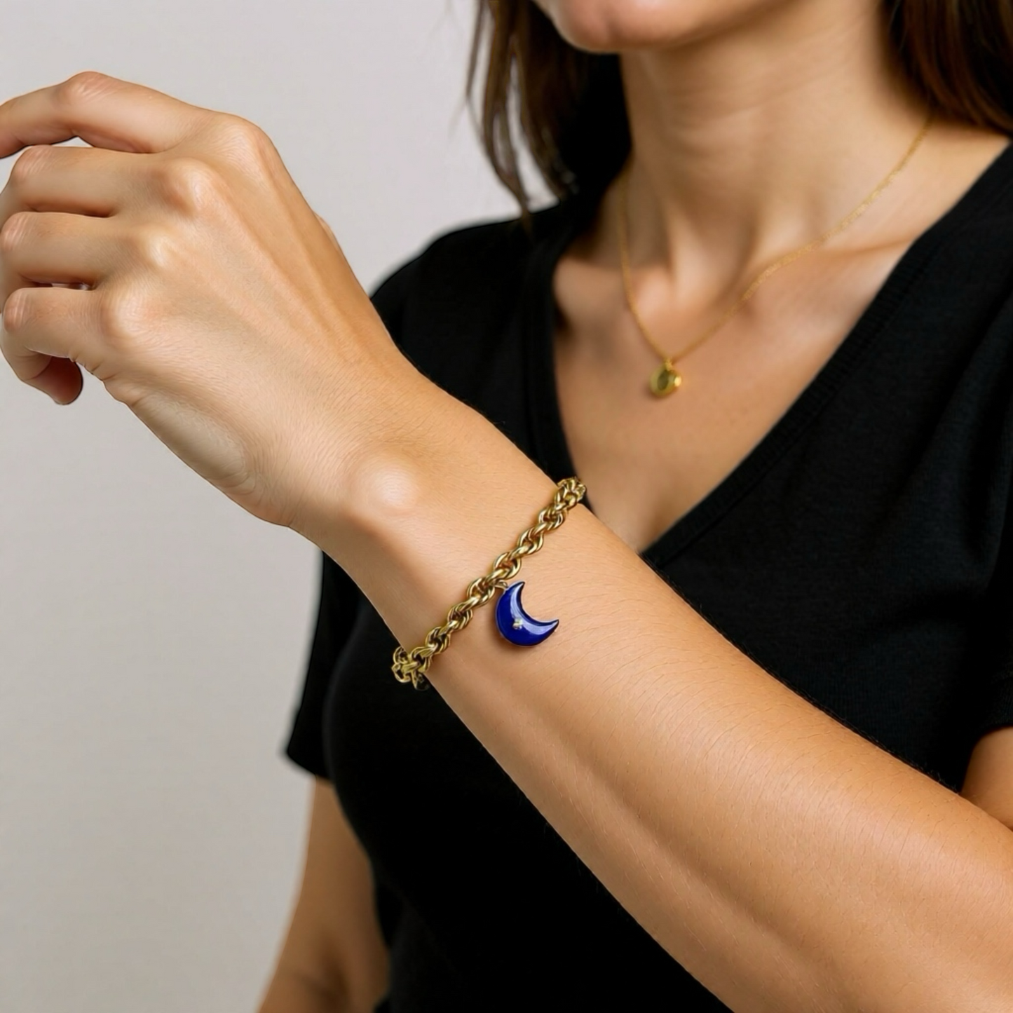 Mavi Yarım Ay Charm Detaylı Vintage Bilezik