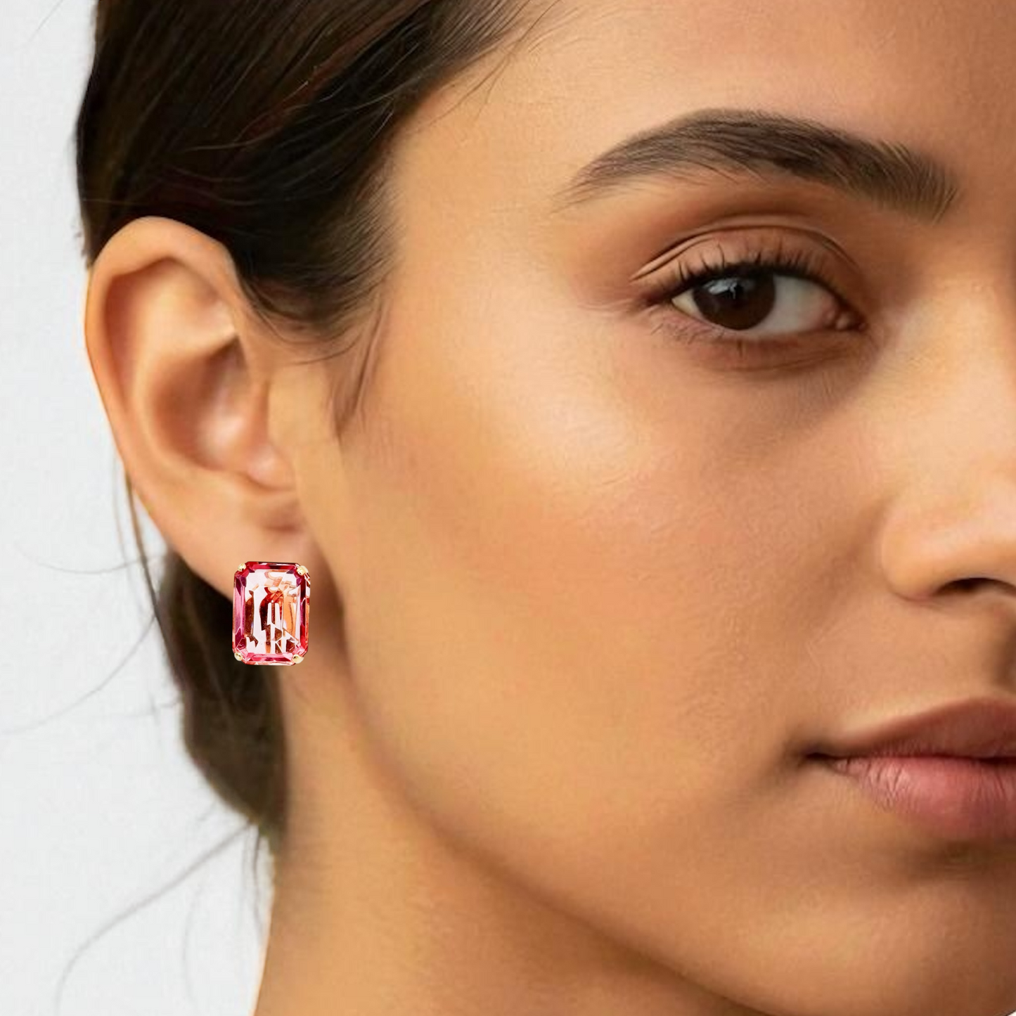 Frank Usher Pembe Kristal Küpe